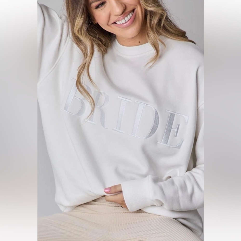 Six Stories Bride Crew Neck